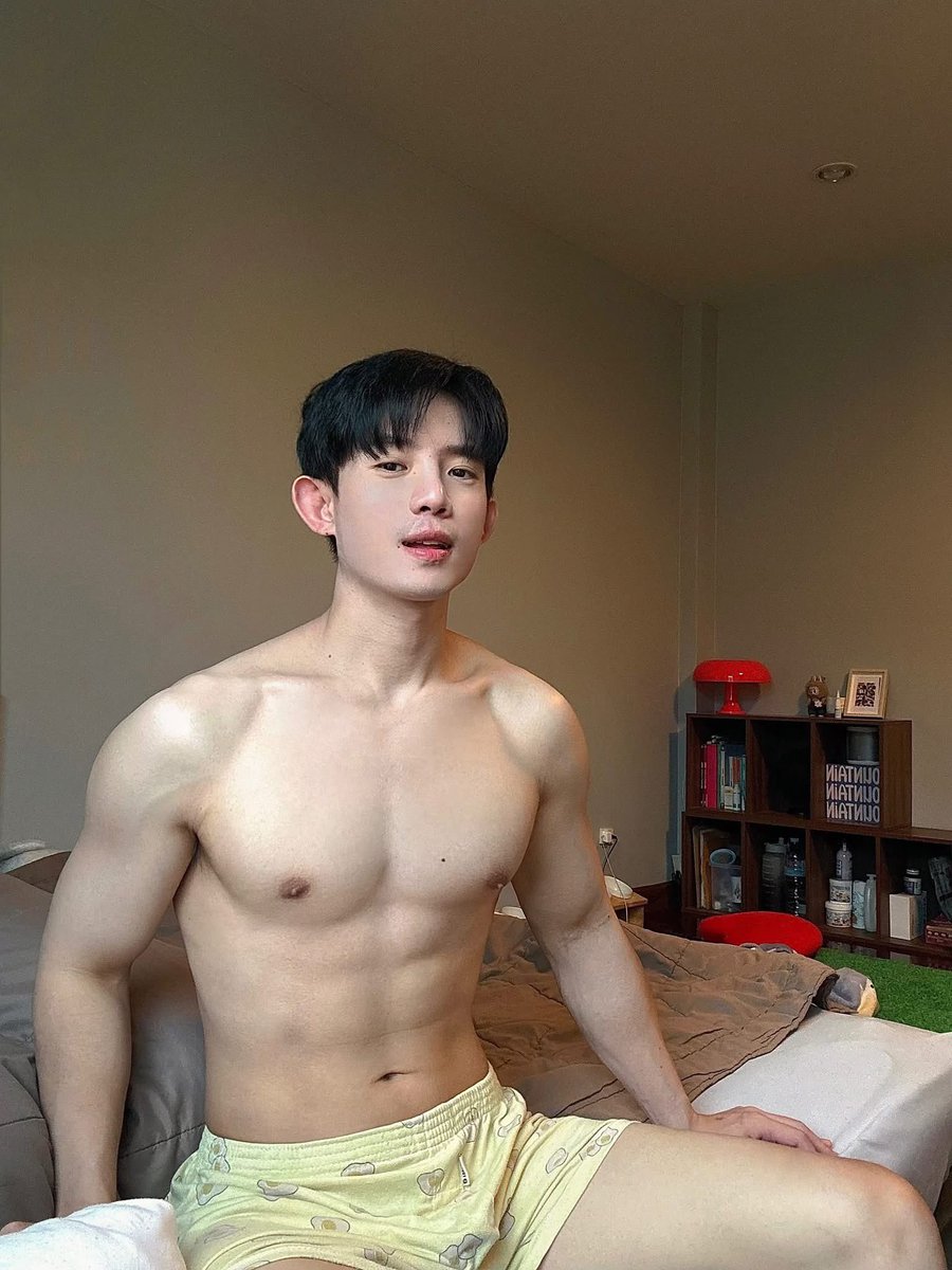 Làm tình không , anh nứng rồi