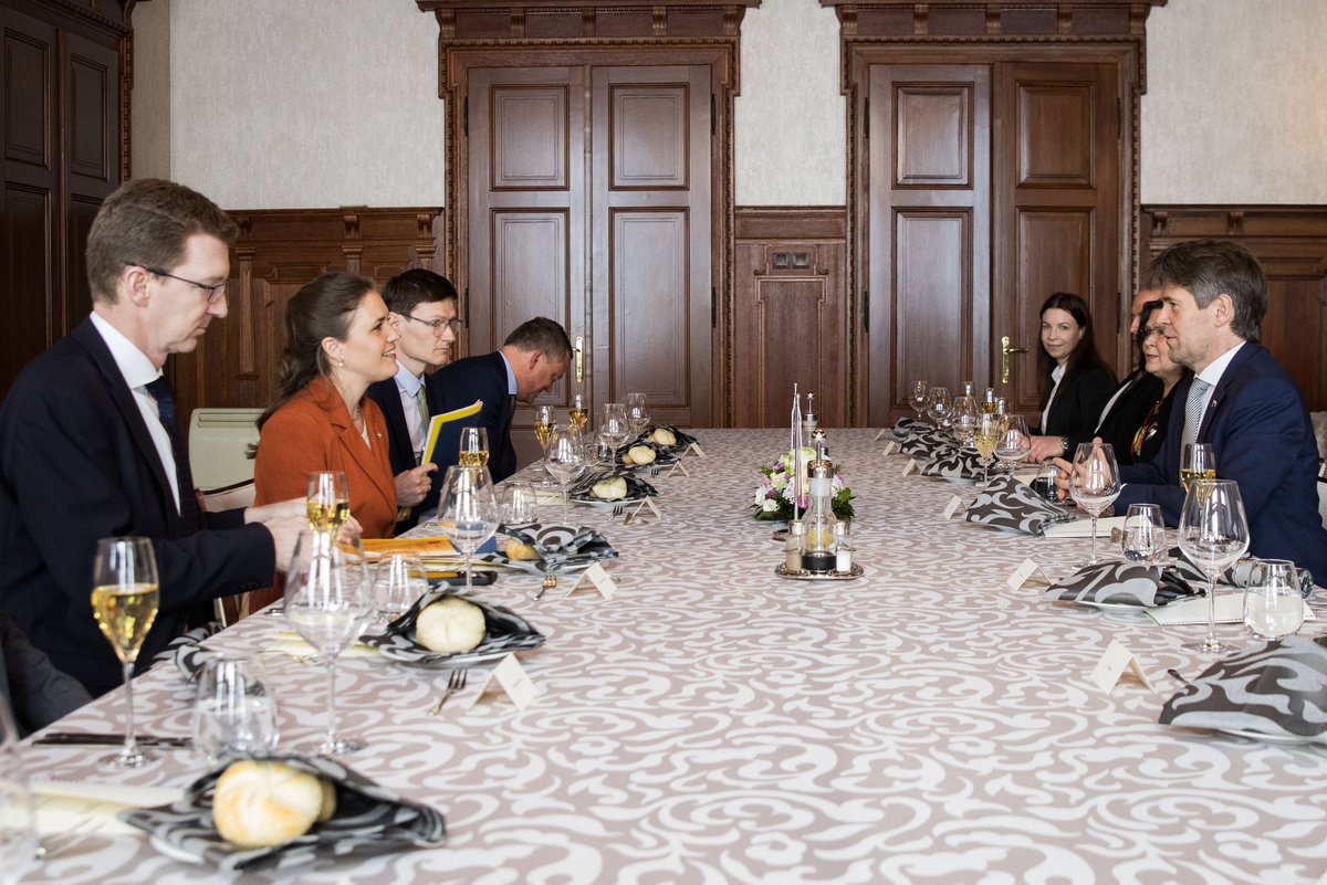 Marek Eštok tweet media