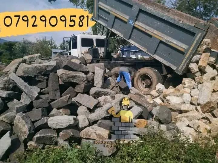 edkipkorir's tweet photo. Walling Stones because we always have an unwavering commitment to quality.  Talk to us today on 0792909581 for immediate delivery to your construction site. WhatsApp us for an inquiry and quotation:  0799 938115 
#KedowaBuildingStones #PartnerInBuilding https://t.co/pcvLjjbzY0