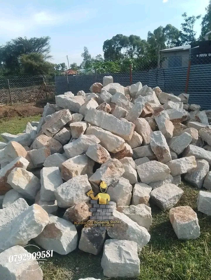 edkipkorir's tweet photo. #JengaNaKedowaBuildingStones #constructionkenya #wallingstones #foundationstones #QualityMaterials #construction #Murram #ReliableSupply https://t.co/MQWntseiBO