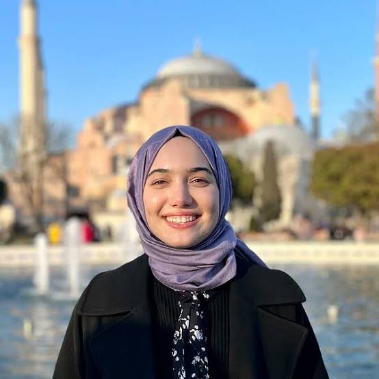 Gözaltına alınmayı asıl hak eden asli kusurlu bulunan zehra değil mi?