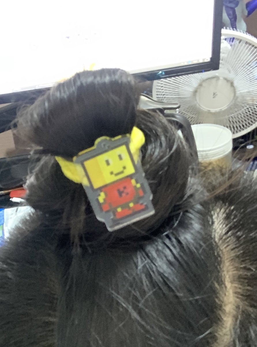プライベートでカイロくんヘアゴムつけてそうな執事の吉田は出てくるぞ! 