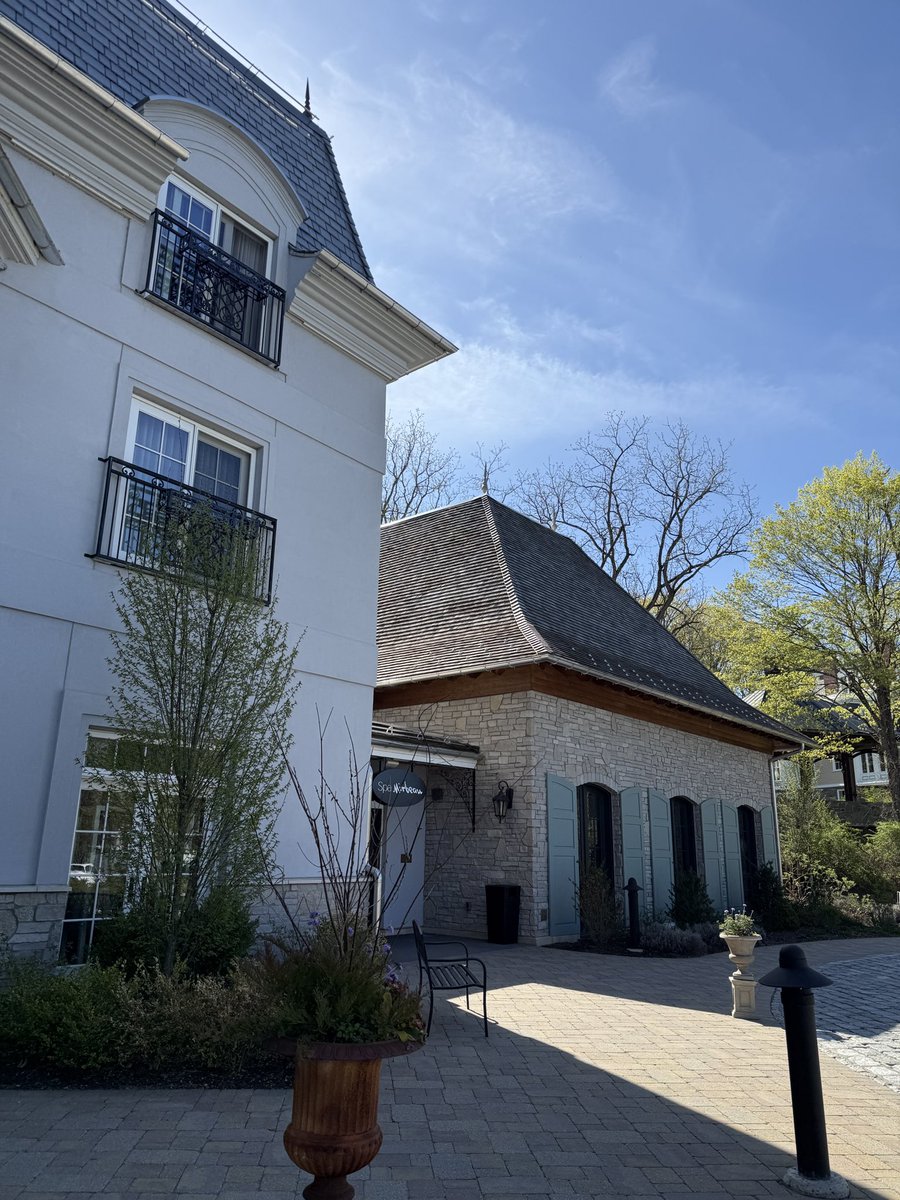 buttonista tweet media