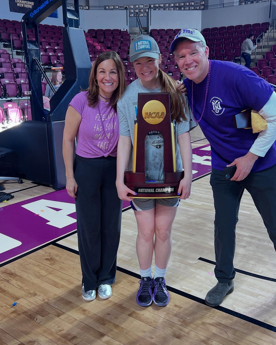 Coach Tiny Green tweet media