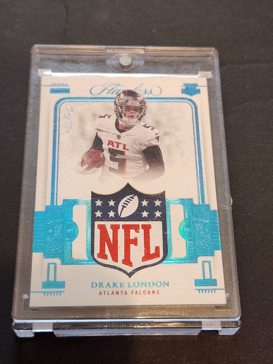 KCD_Cards's tweet image. Last chance to grab at $900 before it gets sold at the card show Saturday. Two sales - $1,025 and $975.