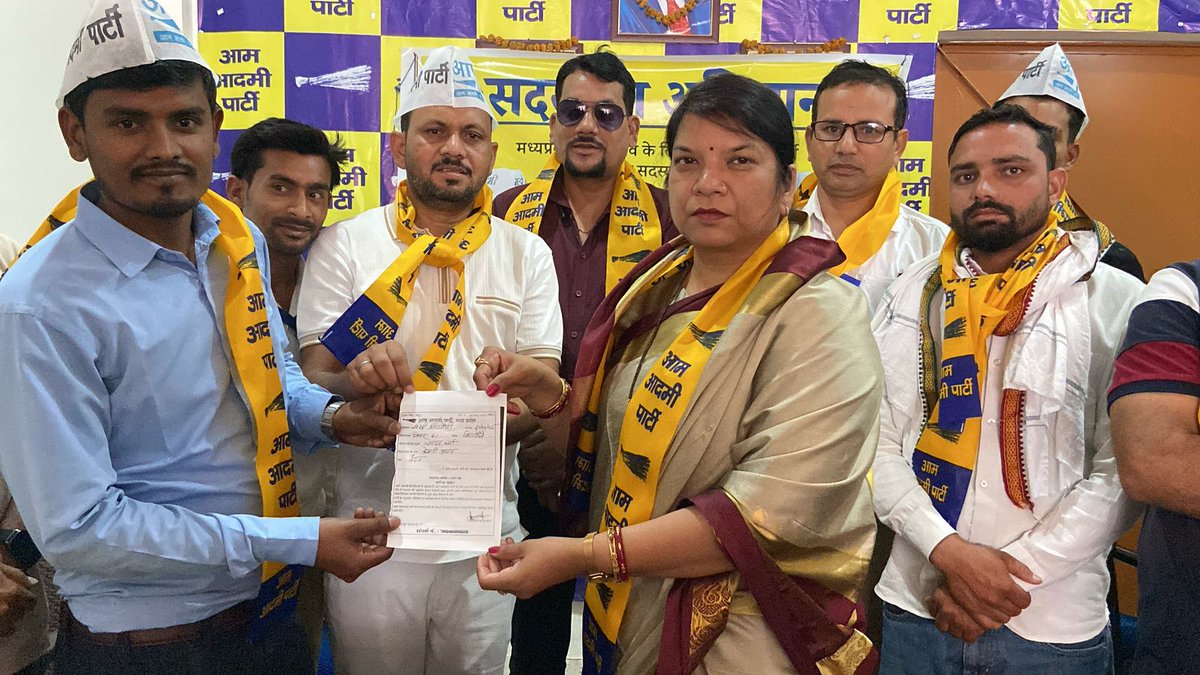 AAP4Mp's tweet image. AAP का सदस्यता अभियान🛑

प्रदेश अध्यक्ष @AAPRaniAgrawal जी ने आगामी 1 से 15 मई तक चलने वाले सदस्यता अभियान की शुरुआत की!

मध्यप्रदेश में बदलाव के लिए आम आदमी पार्टी का सदस्य बनें। 📞9425433566 पर Missed Call दें।

#JoinAAPMP #AamAadmiPartyMP #AAPMadhyaPradesh