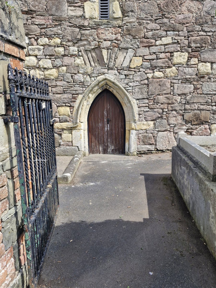 Looking great so far, but still a bit to do at Holywood Priory Abbey. Council workers worked ridiculously hard yesterday on weeding the front. A few volunteers today, proud Holywood residents, in the heat filling bags. Anyone free tomorrow, we would be delighted. <a href="/uuponline/">Ulster Unionist Party</a>