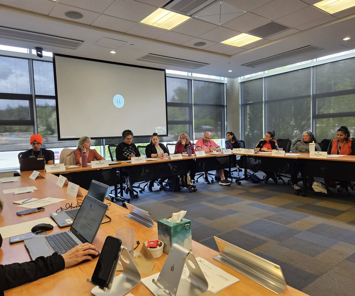 Gary Tymoschuk (@gtymoschuk) on Twitter photo Yesterday, our Board of Education met with <a href="/SurreyTeachers/">Surrey Teachers’ Association</a> to hear their ideas, suggestions and concerns - valuable input to assist us in our decision-making. Always appreciate hearing from them. Teachers are an integral part of our district - we value the work they do every day! Yesterday, our Board of Education met with <a href="/SurreyTeachers/">Surrey Teachers’ Association</a> to hear their ideas, suggestions and concerns - valuable input to assist us in our decision-making. Always appreciate hearing from them. Teachers are an integral part of our district - we value the work they do every day!
