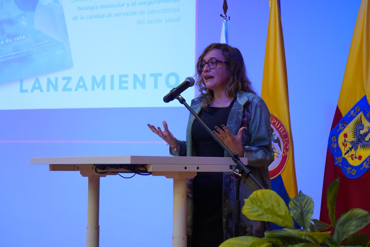 INMdeColombia's tweet photo. #EnEstosMomentos nuestra directora @MariaDelR11 da apertura al evento de lanzamiento de la #HojaDeRuta #BiologíaMolecular, destacando la importancia de asegurar que los laboratorios en los territorios cuenten con competencias necesarias para identificar enfermedades con precisión https://t.co/Hv1GlkKaFL