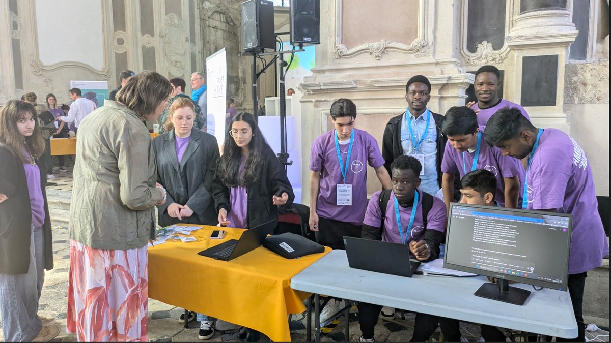 LBPascalForbach's tweet photo. 🧠✨ À l’occasion de la Journée académique IA, nos élèves d'UPE2A et parents (OEPRE) ont brillamment montré comment l’#IA peut devenir un levier d’#autonomie et d’#inclusion.  💬🗺️ Dialogue, synthèse vocale, cartes mentales : apprendre &amp; coopérer autrement !
@pf_mourier
@cabbeke https://t.co/IvUpL8ywzJ