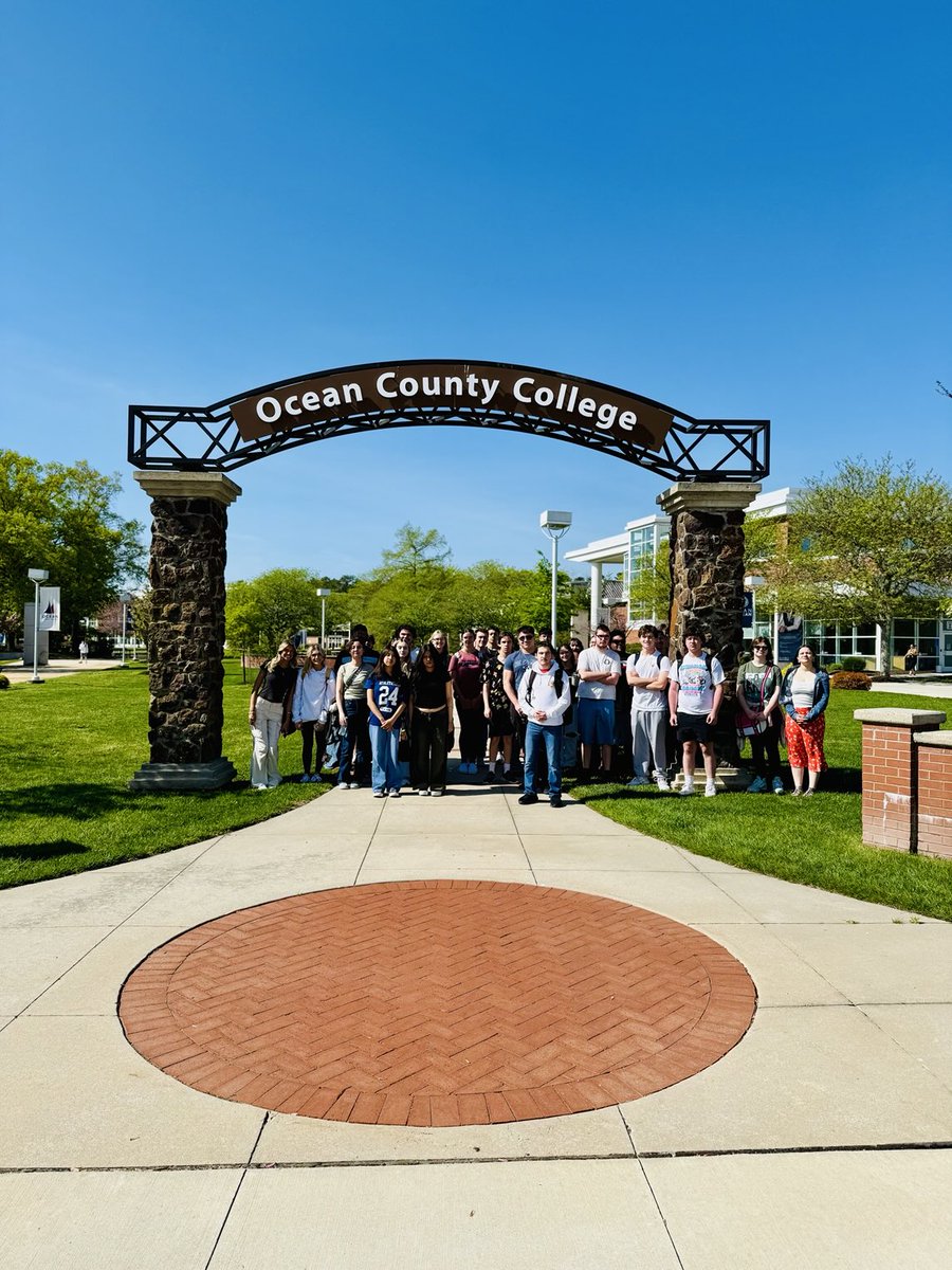 OCC Express Enrollment Day for our 12th grade students! What an exciting day for our seniors who will attend OCC this fall; taking a tour and creating their academic schedules!