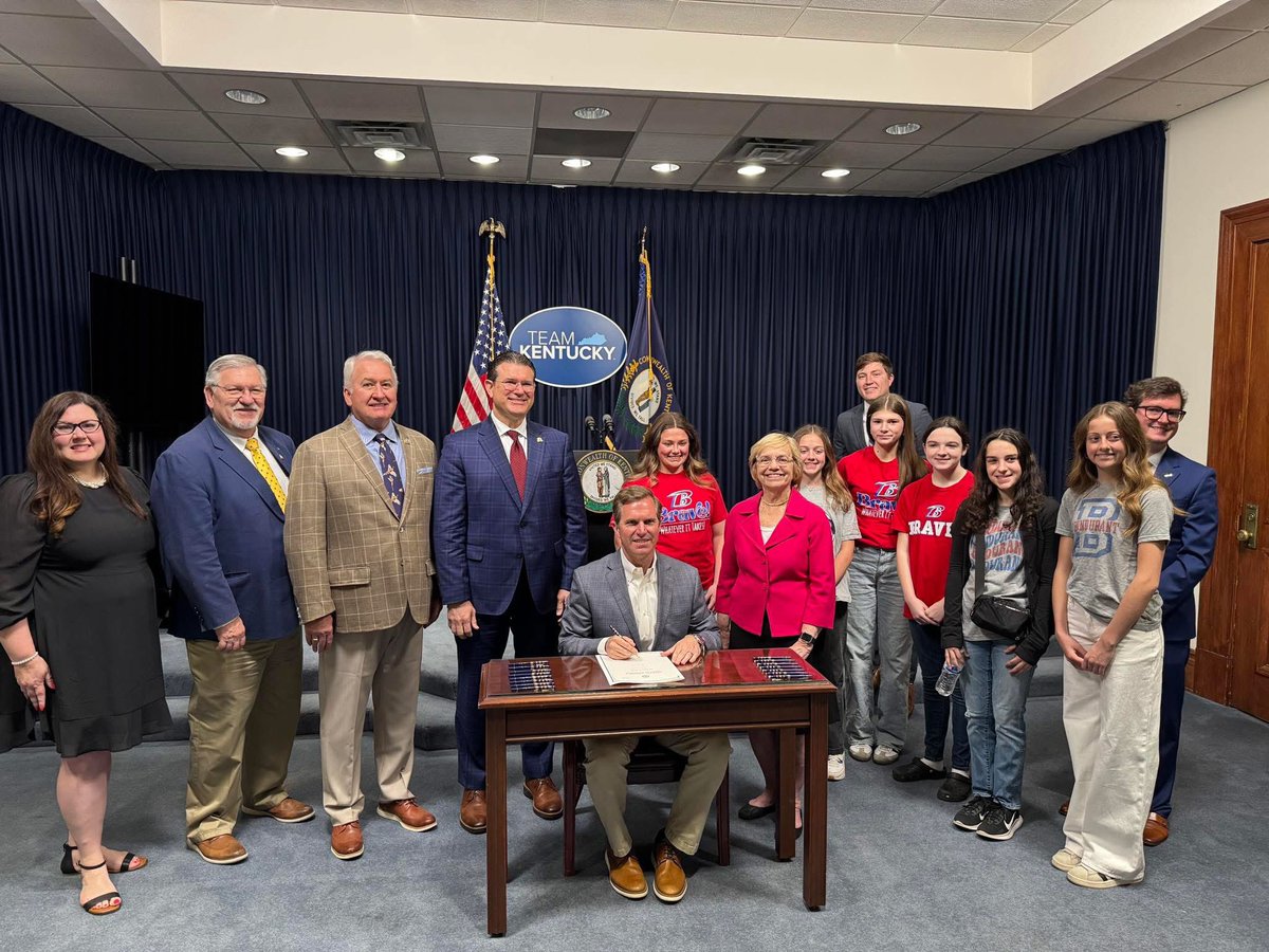 GiftedStudies's tweet photo. We are so excited the Governor signed House Bill 190, legislation aimed at strengthening gifted and talented education across the Commonwealth.
#Kentucky #gifted #mindsonhandson #Advancedstudents https://t.co/BO7M4PFRtd