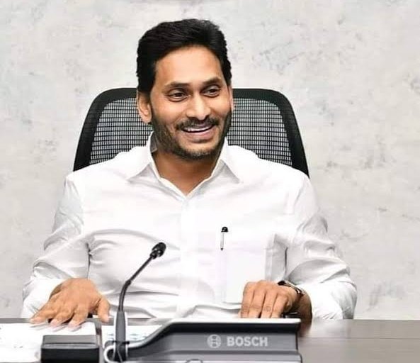 TOlMovies's tweet image. Who&apos;s Most Trustable Politician ?

   🔃@PawanKalyan           ❤️@YSJagan