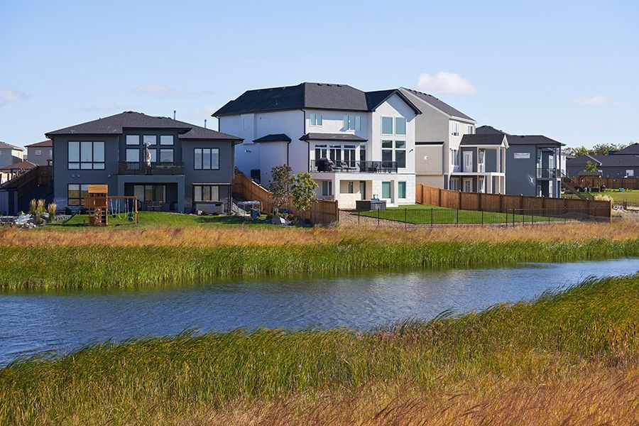 A wetland in the making! 🌿Naturalized #wetlands take time to develop, but the payoff is huge—cleaner water, thriving wildlife and beautiful green spaces for all to enjoy.

Learn more about the process in our blog!🌾💧 buff.ly/NWumPwv
