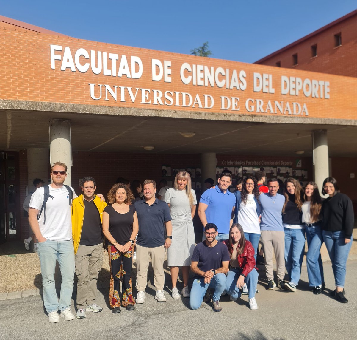 Palma Chillón Garzón (@palmachillon) on Twitter photo We received the visit of Prof Jason Gilliland <a href="/westernprof/">Prof Jason Gilliland</a> at <a href="/Fac_Deporte_UGR/">Ciencias Deporte UGR</a> in University of Granada <a href="/CanalUGR/">Universidad Granada</a>. A global and interesting view of active commuting, from the community geography perspective. And the young research people presented succesfully. Thanks! We received the visit of Prof Jason Gilliland <a href="/westernprof/">Prof Jason Gilliland</a> at <a href="/Fac_Deporte_UGR/">Ciencias Deporte UGR</a> in University of Granada <a href="/CanalUGR/">Universidad Granada</a>. A global and interesting view of active commuting, from the community geography perspective. And the young research people presented succesfully. Thanks!