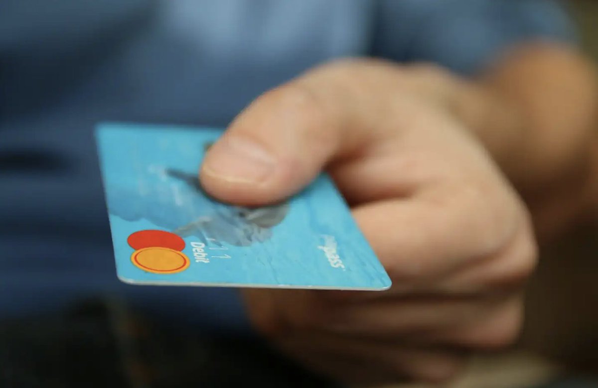 Fintech is a critical and highly regulated domain. Most companies need payments, and local regulations make it harder to scale your business globally. 👛 💳 🌍

Learn more about the challenges of building global Fintech products: tech.deliveryhero.com/scaling-fintec…

#deliveryhero #fintech