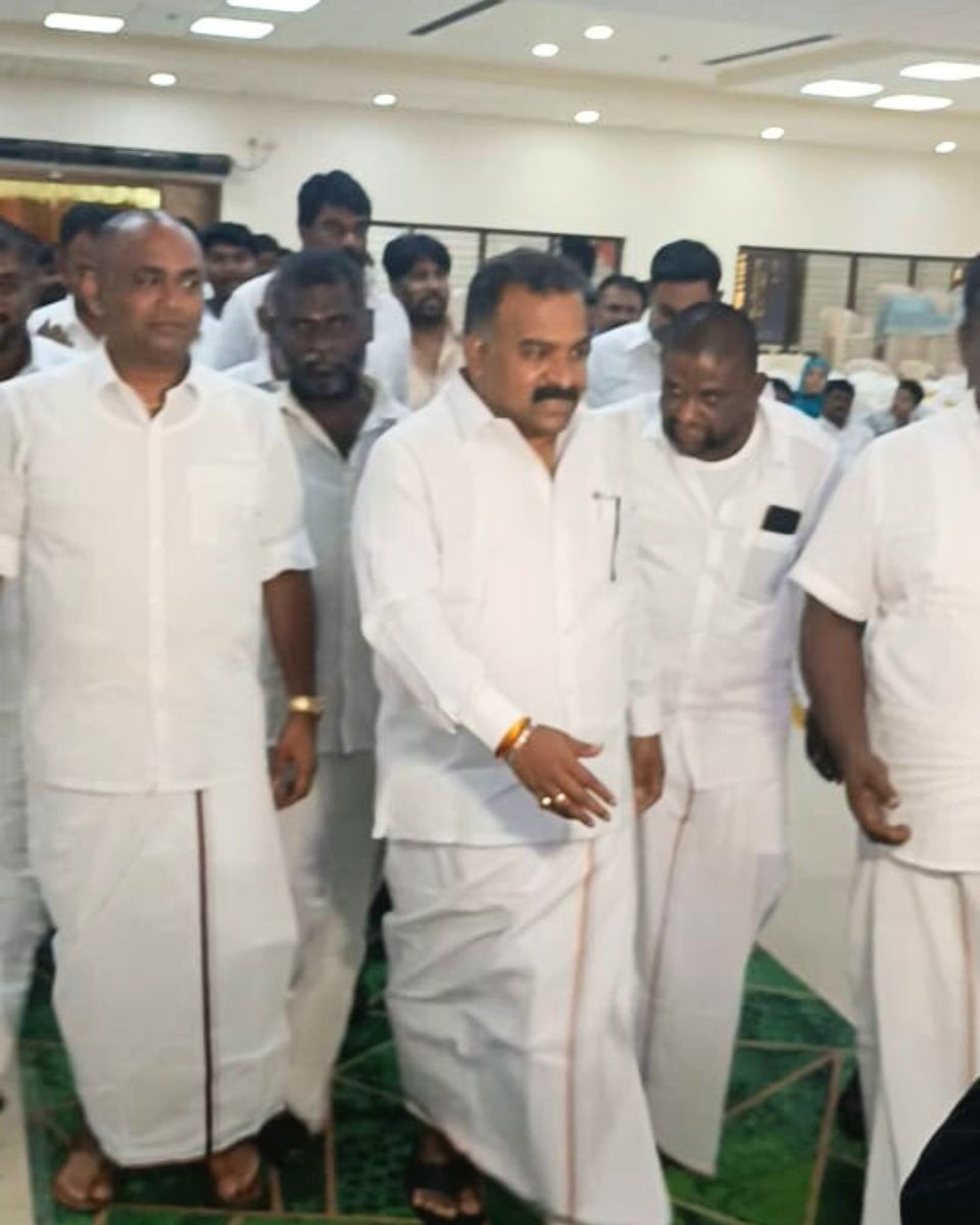 VirudhunagarMP's tweet image. திரு. மகாத்மா ஸ்ரீனிவாசன் (தமிழ்நாடு காங்கிரஸ் மனித உரிமைத்துறை தலைவர்) அவர்களது இல்ல திருமண விழாவில் விருதுநகர் நாடாளுமன்ற உறுப்பினர் திரு. மாணிக்கம் தாகூர்.ப அவர்கள் கலந்துகொண்டு மணமக்களை வாழ்த்தினார்கள்.  
@manickamtagore #localevents #congress