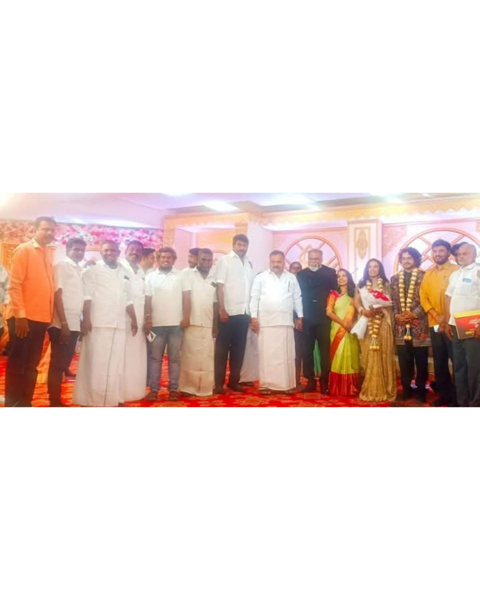 VirudhunagarMP's tweet image. திரு. மகாத்மா ஸ்ரீனிவாசன் (தமிழ்நாடு காங்கிரஸ் மனித உரிமைத்துறை தலைவர்) அவர்களது இல்ல திருமண விழாவில் விருதுநகர் நாடாளுமன்ற உறுப்பினர் திரு. மாணிக்கம் தாகூர்.ப அவர்கள் கலந்துகொண்டு மணமக்களை வாழ்த்தினார்கள்.  
@manickamtagore #localevents #congress