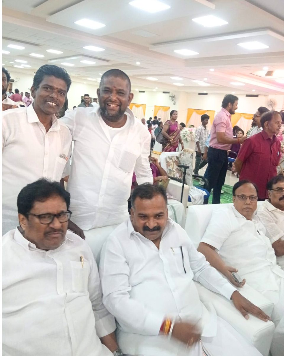 VirudhunagarMP's tweet image. திரு. மகாத்மா ஸ்ரீனிவாசன் (தமிழ்நாடு காங்கிரஸ் மனித உரிமைத்துறை தலைவர்) அவர்களது இல்ல திருமண விழாவில் விருதுநகர் நாடாளுமன்ற உறுப்பினர் திரு. மாணிக்கம் தாகூர்.ப அவர்கள் கலந்துகொண்டு மணமக்களை வாழ்த்தினார்கள்.  
@manickamtagore #localevents #congress