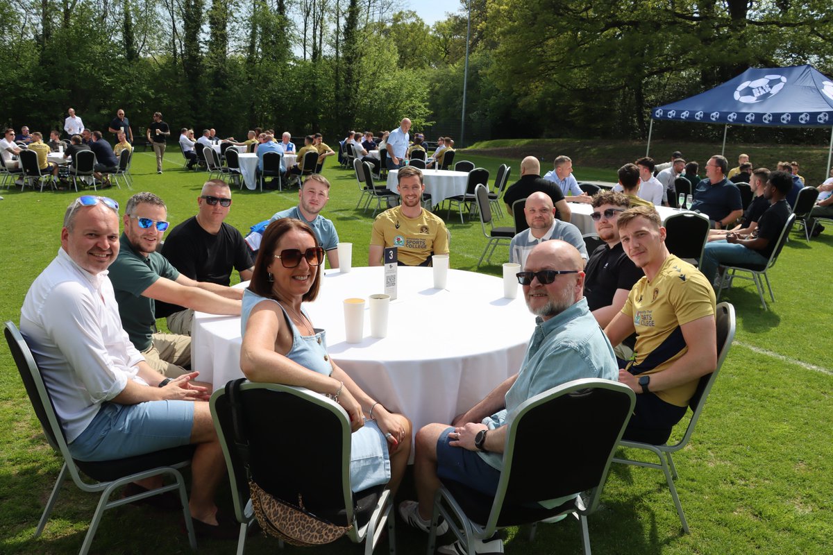 🤝 Thank you to all the Business Club members and player sponsors who joined us at the Senior Training Centre for an end of season BBQ with the first-team squad yesterday.

🔗 Find out more about the #Rovers Business Club: rovers.co.uk/business/rover…

🔵⚪️