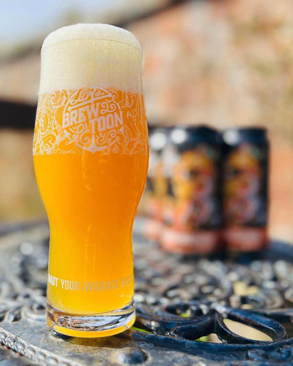 It’s definitely M’ango Unchained weather ☀️😎

Hit the link below to grab yourself some fresh cans 🥭 🍻

brewtoon.com/beers/core/man…
