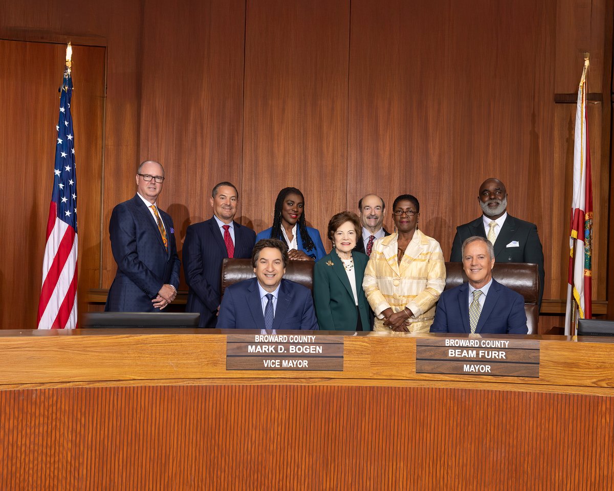 Broward Commissioners meet Tuesday, May 6th at 10AM.  Here's the agenda of items of they'll be discussing and voting on.  broward.granicus.com/AgendaViewer.p…  You can also watch the meeting live on broward.org