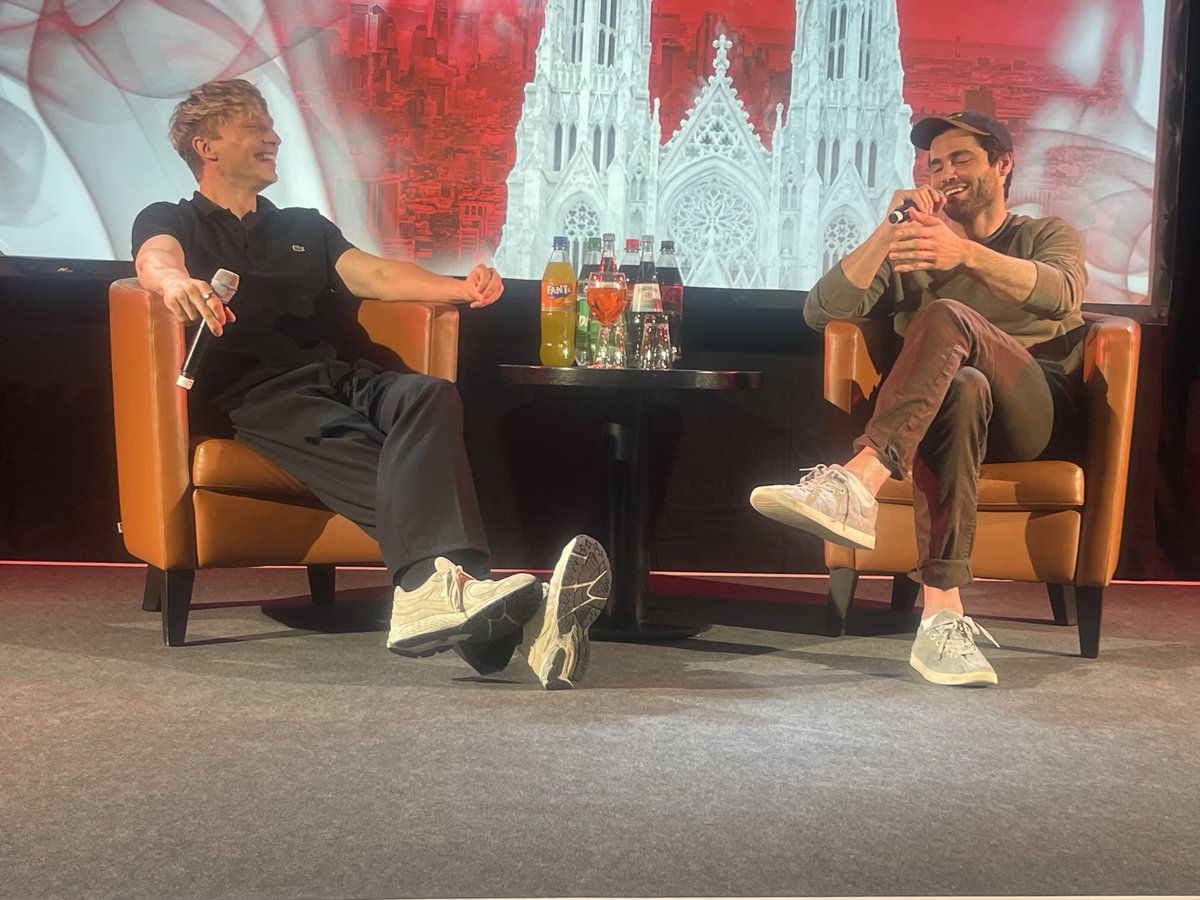 Fabruhlissa's tweet photo. Will &amp; Matt panel #MH4 #Shadowhunters https://t.co/pT0z65RwHF