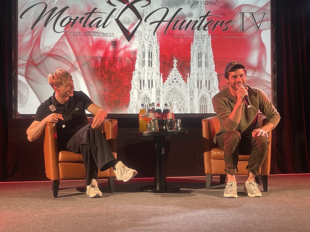 Fabruhlissa's tweet photo. Will &amp; Matt panel #MH4 #Shadowhunters https://t.co/pT0z65RwHF