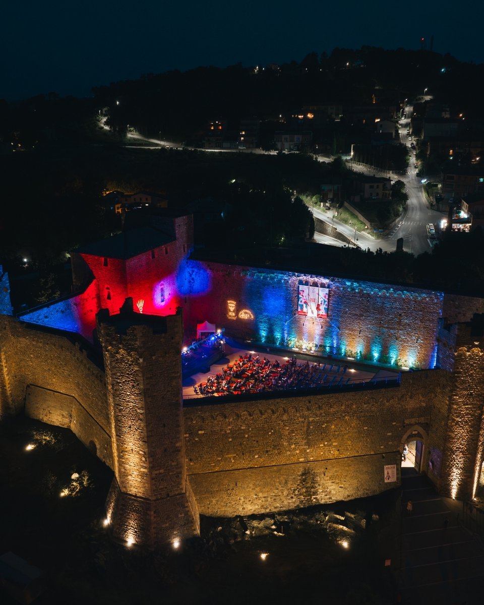 Jazz &amp; Wine in Montalcino returns July 22–27. Music and land, sharing the same authentic soul. 🎷🍷 <a href="/JazzAndWine8/">Jazz And Wine</a> #jazz #wine #montalcino
