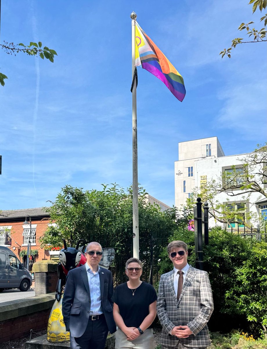 Cllr Jon-Connor Lyons ๐ (@jonconnorlyons) on Twitter photo Very positive walkabout today with <a href="/bevcraig/">Bev Craig</a> & <a href="/tomstannard/">Tom Stannard</a>, the new CEO of <a href="/ManCityCouncil/">Manchester City Council</a>, where we discussed both the challenges but also the huge opportunities to make our city centre a fantastic place to live, work and visit! ๐ Very positive walkabout today with <a href="/bevcraig/">Bev Craig</a> & <a href="/tomstannard/">Tom Stannard</a>, the new CEO of <a href="/ManCityCouncil/">Manchester City Council</a>, where we discussed both the challenges but also the huge opportunities to make our city centre a fantastic place to live, work and visit! ๐