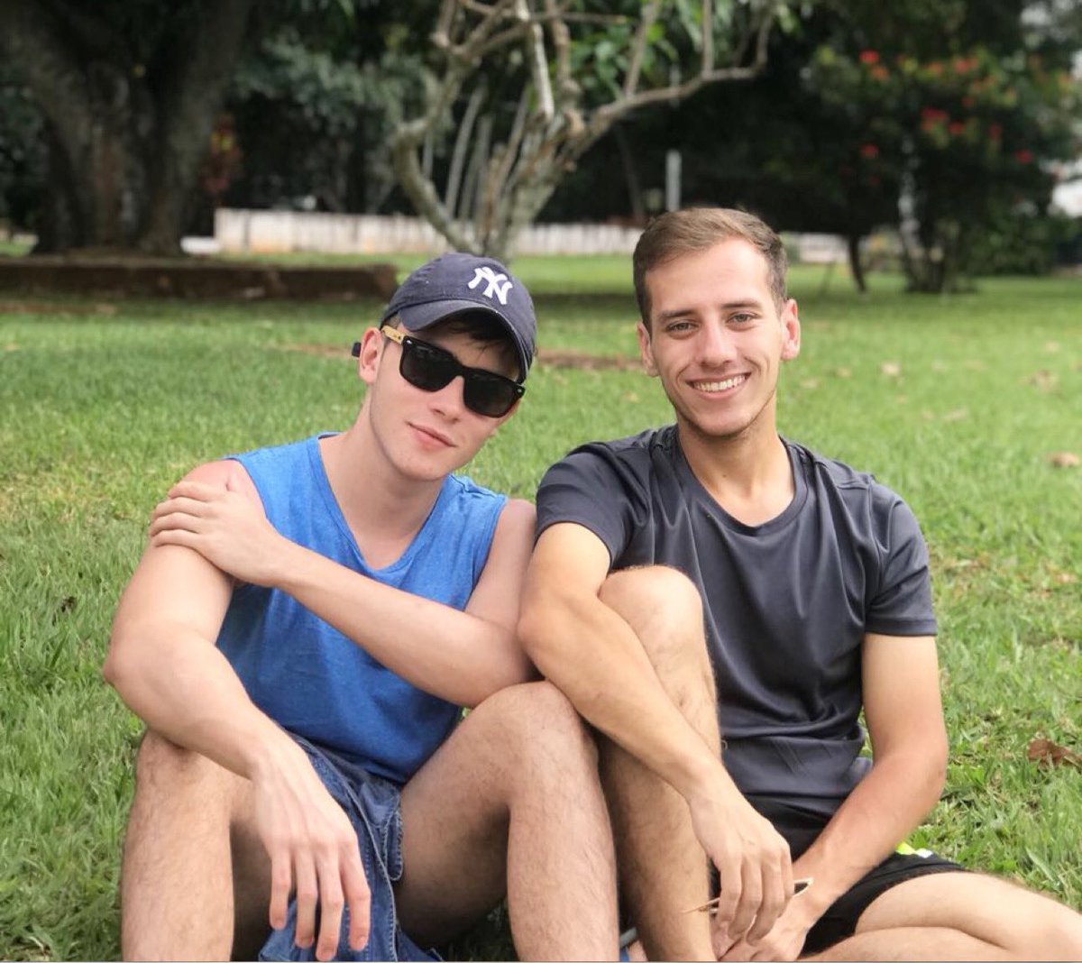 Feliz vida, minha twink favorita! Meu melhor amigo🤍 <a href="/marcomoreiraaa/">MOREIRA</a>
