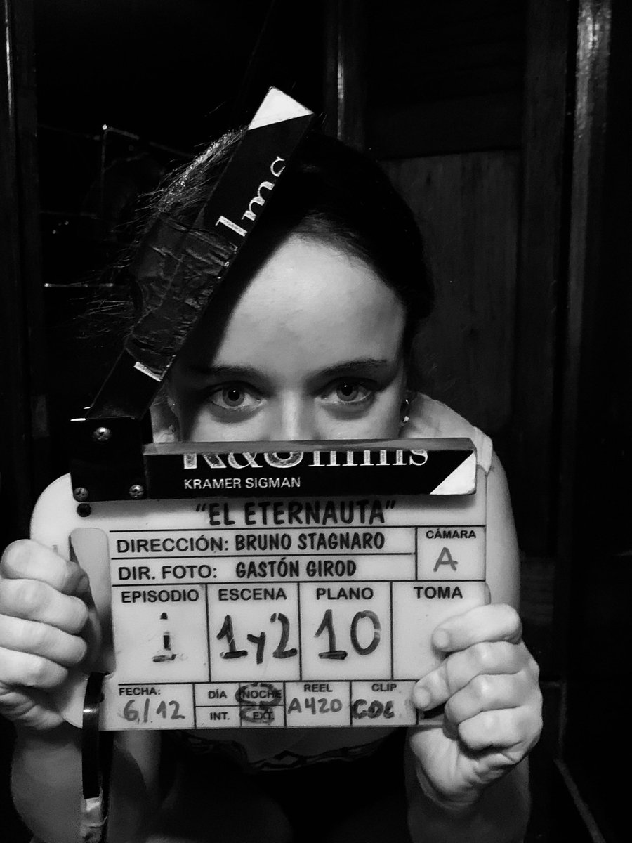 MechiBarranus's tweet photo. Y se estrenó El Eternauta, no mássss.

Un honor gigante haber sido parte de esta historia tan icónica.
Gracias a todo el equipo por la experiencia y la magia.
Ya me pueden ver el primer capítulo en Netflix!
Disfrútenla 👨‍🚀👽💘 https://t.co/3EOu21c5uU