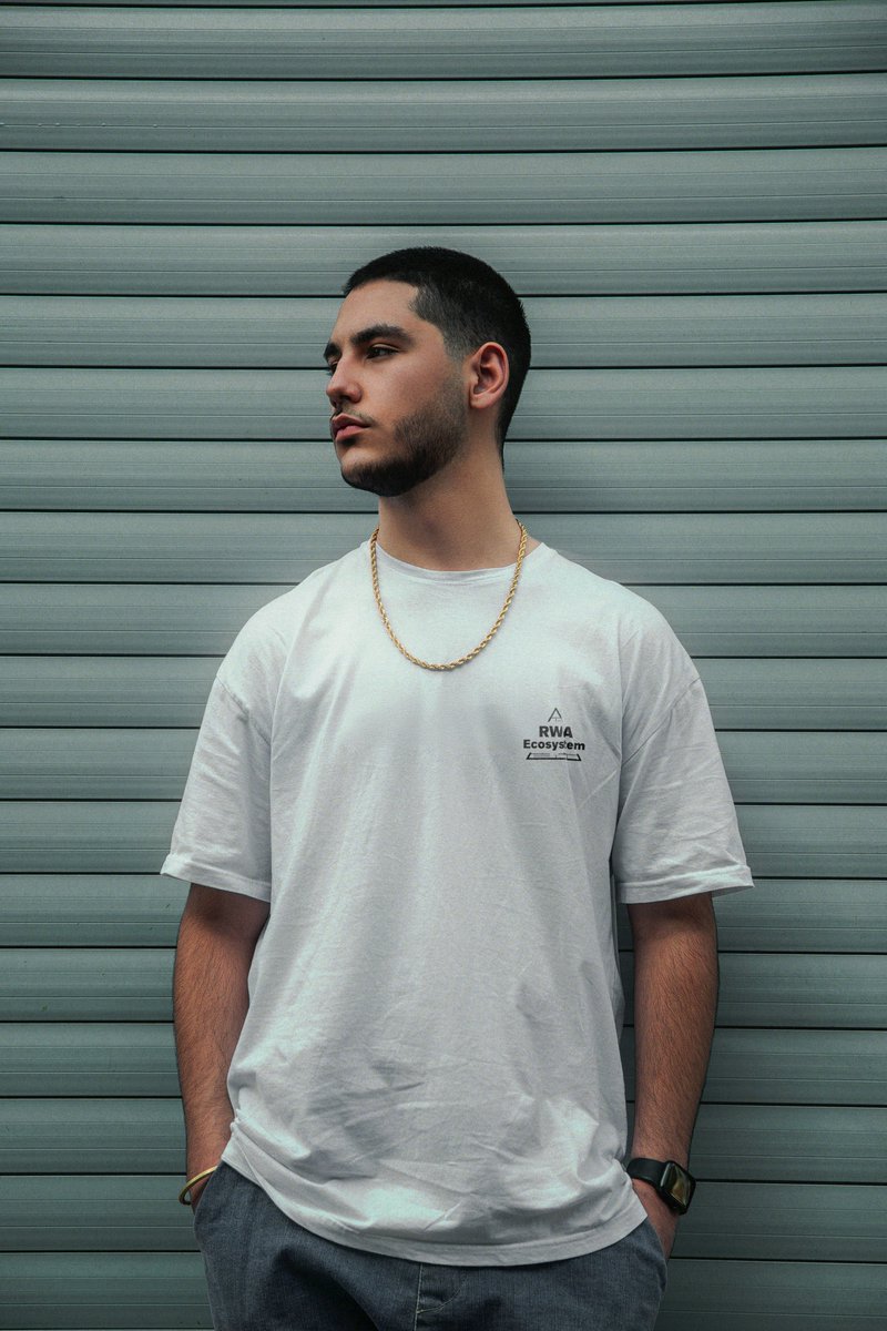 RWA_Ecosystem's tweet image. 👕 RWA on the chest. Confidence in the eyes.
This isn’t just streetwear — it’s a statement.
Rooted in Real World Assets. Built for the chain.
#RWAEcosystem #Web3Style #OnChainCulture #DeFiRevolution