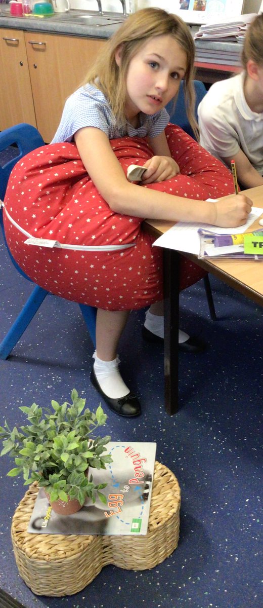 CanonYearFive's tweet photo. In Science, Y5CH tested materials for their suitability to their purpose. First, they identified characteristics of materials then discussed why different objects are suitable for the job they do then they recorded their findings. @LT_Trust @CanonYearFive #CSSCIENCE https://t.co/busCmEn4hb