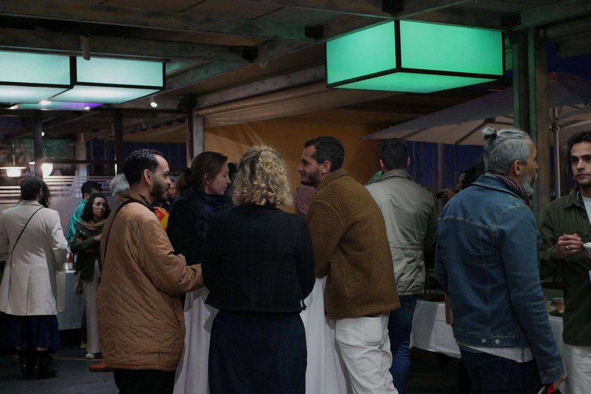 MECAS (@mecas_lpaff) on Twitter photo MECAS PRE-WRAP EVENT 🍾
Un evento realizado por <a href="/GranCanariaFilm/">Gran Canaria Film Commission 🎬</a> donde los y las participantes y expertos/as de MECAS compartieron un cóctel dinner y un precioso tiempo de calidad para unir vínculos en el sector internacional. MECAS PRE-WRAP EVENT 🍾
Un evento realizado por <a href="/GranCanariaFilm/">Gran Canaria Film Commission 🎬</a> donde los y las participantes y expertos/as de MECAS compartieron un cóctel dinner y un precioso tiempo de calidad para unir vínculos en el sector internacional.