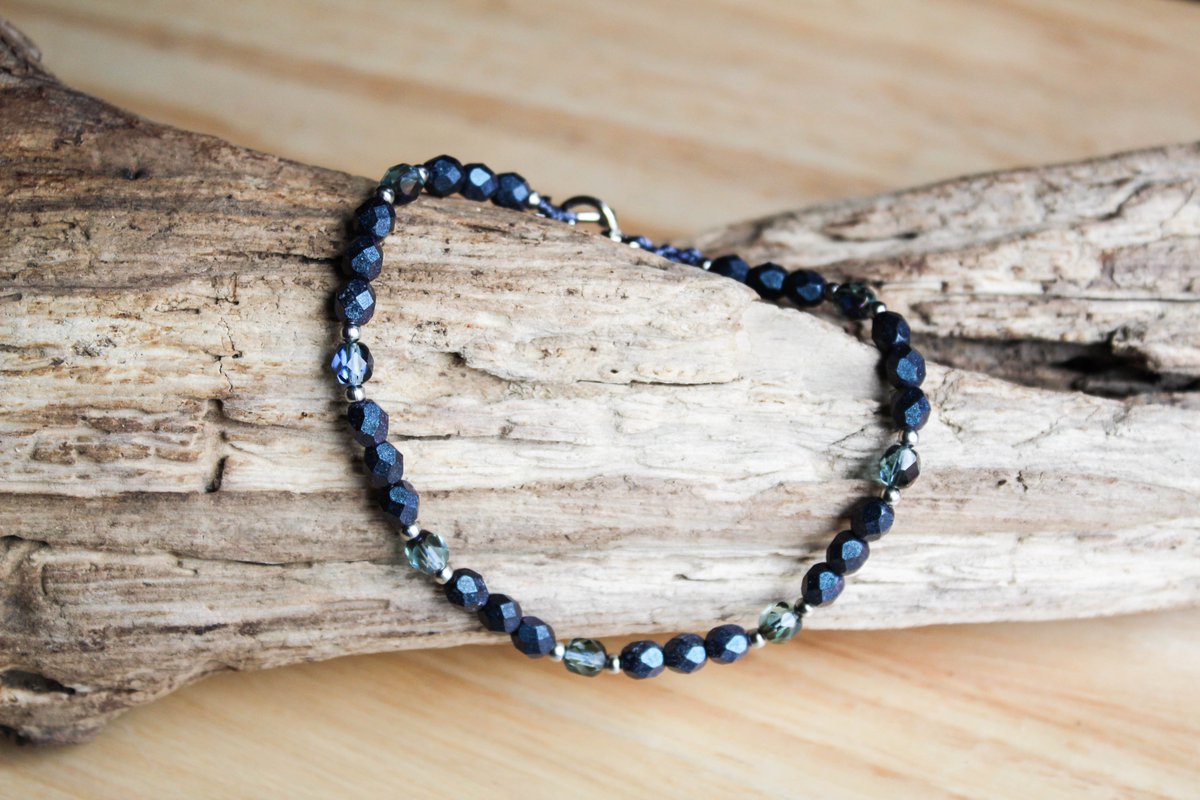 CraftyMNMom's tweet photo. It's time for the Beaded Anklets to start entering our #Etsy #shop! More details here --> https://t.co/XYYqet8wY8 ...#WednesdayMotivation #Wednesdayvibe #wednesday #jewelry #fashion #style #handmade #handcrafted https://t.co/99G32t886R