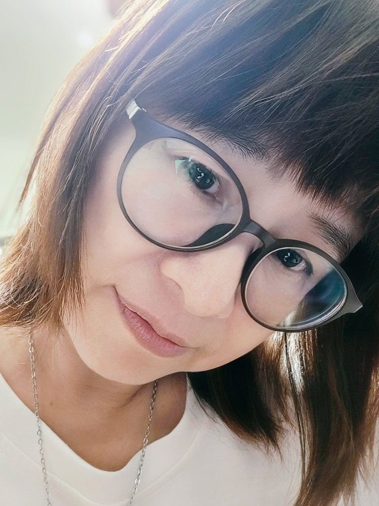 tyj1614's tweet photo. 不穩定的天氣。
你好嗎？
在不穩定中仍要喜樂呦！
這或許不真實，但擺上美好也是一種療癒。 https://t.co/QzfzTTc15r
