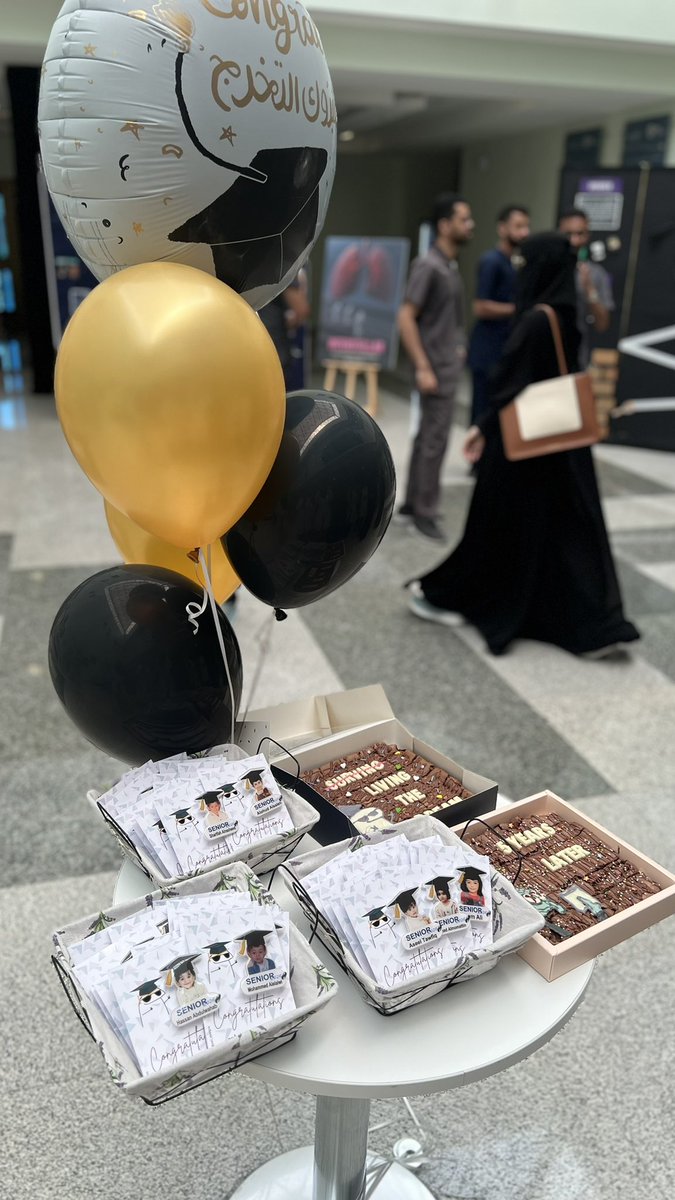 Cocp221's tweet image. في ختام فعاليات الدّفعة مع رفقاء الرّحلة 
و بداية لذكريات التخرج 🎓🩶