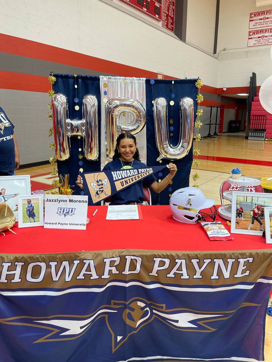 mjazzlynn06's tweet photo. SIGNED🔏🥎 @hpusports @HPUTX https://t.co/qkoUNnzHXe