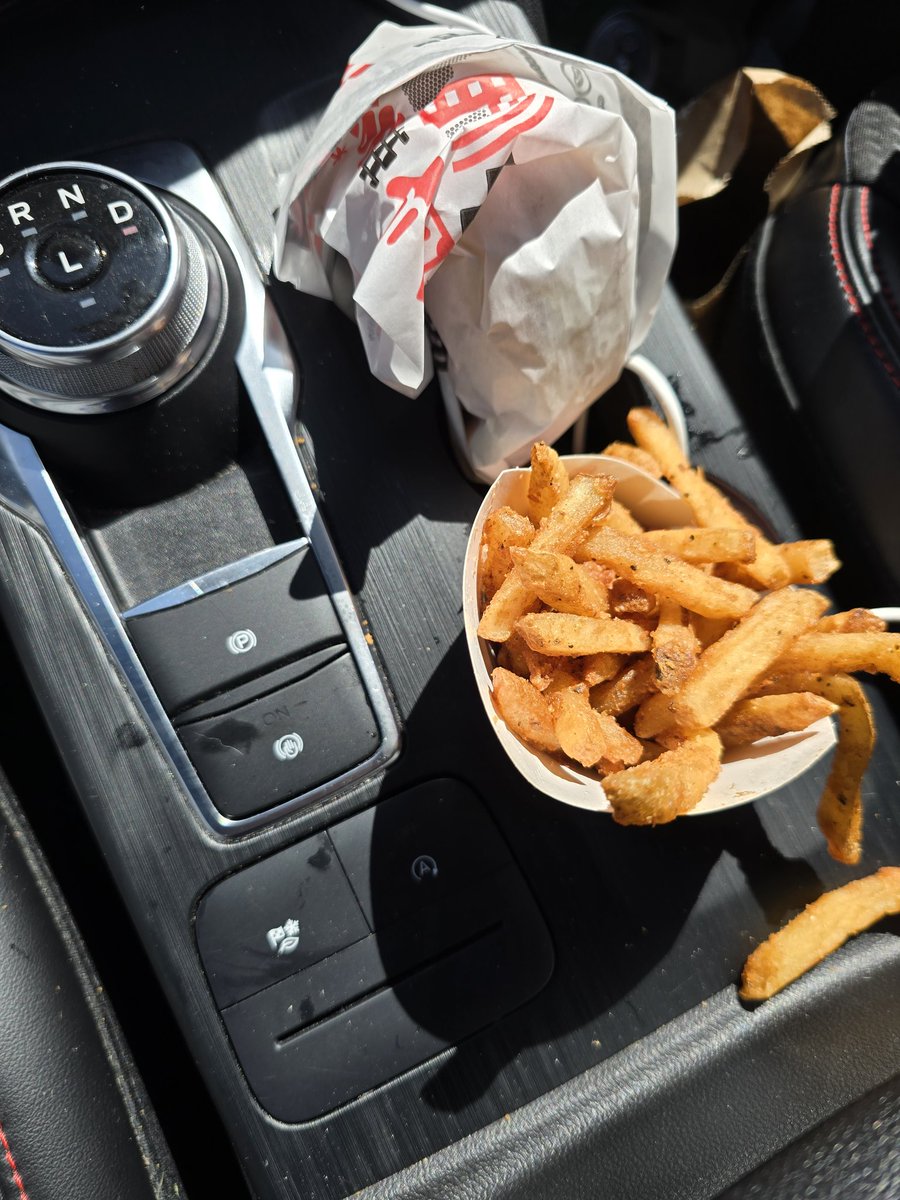 <a href="/CheckersRallys/">Checkers and Rally's</a> My vacation starts and ends with checkers