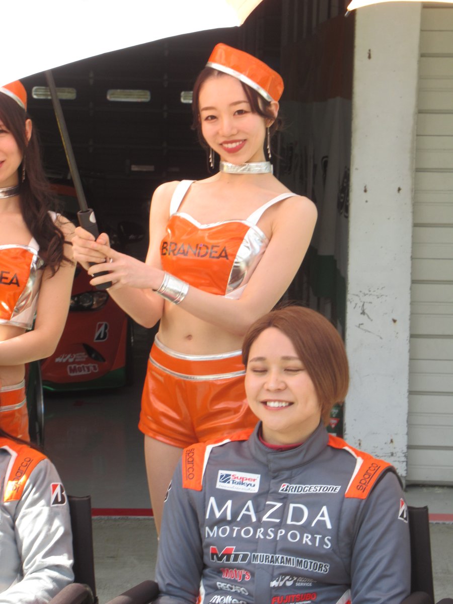 y50m6rb6ffjxi71's tweet photo. 2025.4.27 #SUPER耐久 Rd.2 ピットウォーク
#クイーンズエンジェルス
#成瀬亜美 さん(@ami_naruse_ )
撮影させていただきありがとうございました🙇♂️
#村上モータース
#queensstudio
#SUPER耐久2025
#スーパー耐久
#S耐
#RQ #レースクイーン
#鈴鹿サーキット https://t.co/kJLhxW72f7