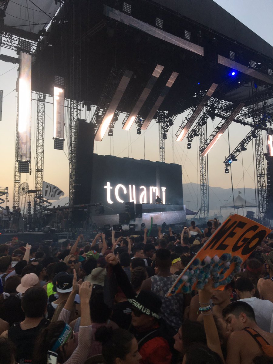 pinkie pie tweet media