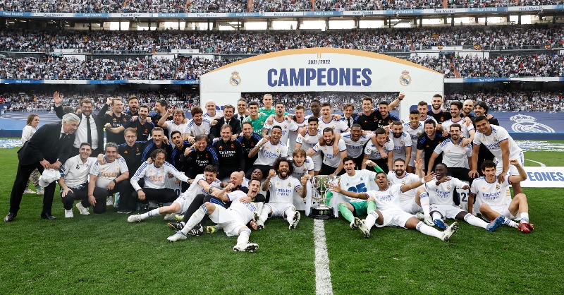 realmadrid's tweet photo. 🏆 ¡Hace tres años ganamos nuestra 35ª Liga!