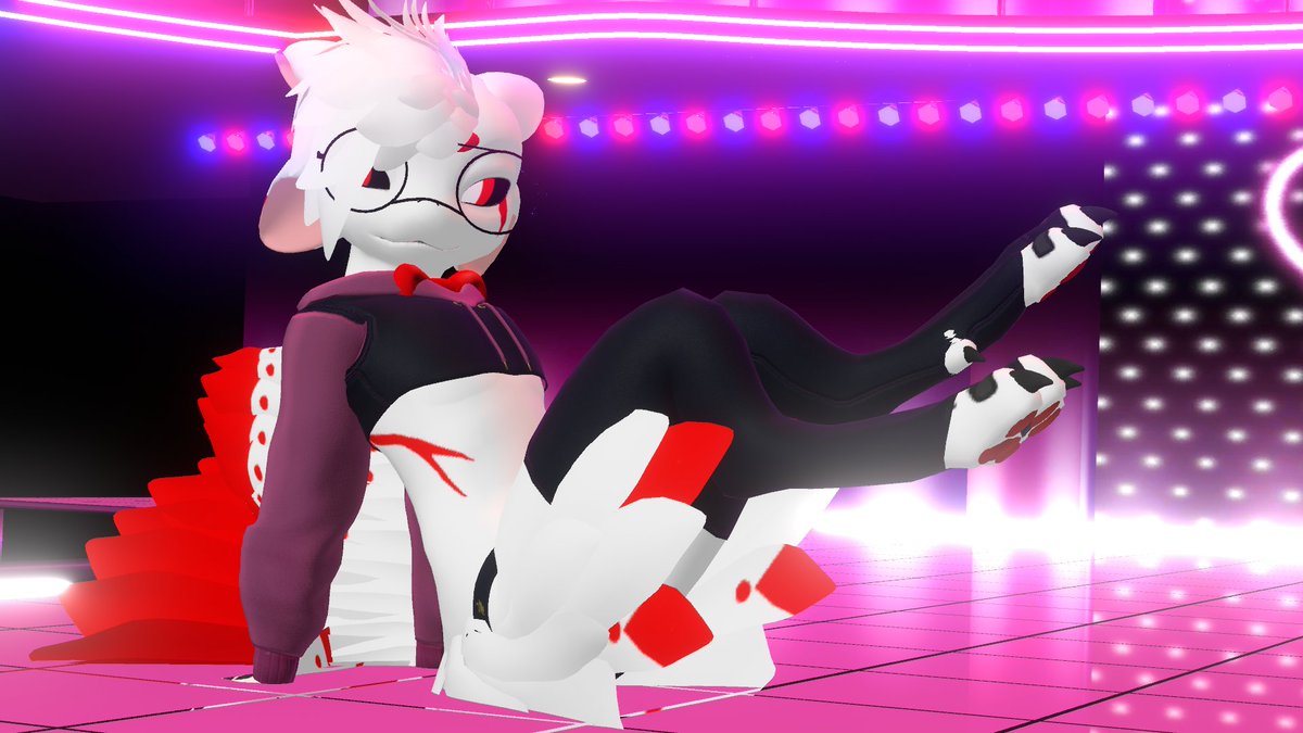 2D and 3D/Vrchat of my sona as an Avali :3

#avali #furry #furryart