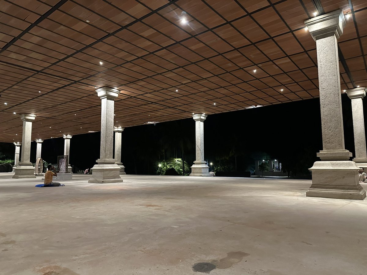 yoga_with_kush's tweet photo. Sadhana at Suryakund, life is blissful ❤️

Isha Yoga Centre. A powerful space for self transformation 🧘 https://t.co/c3gFn739ab