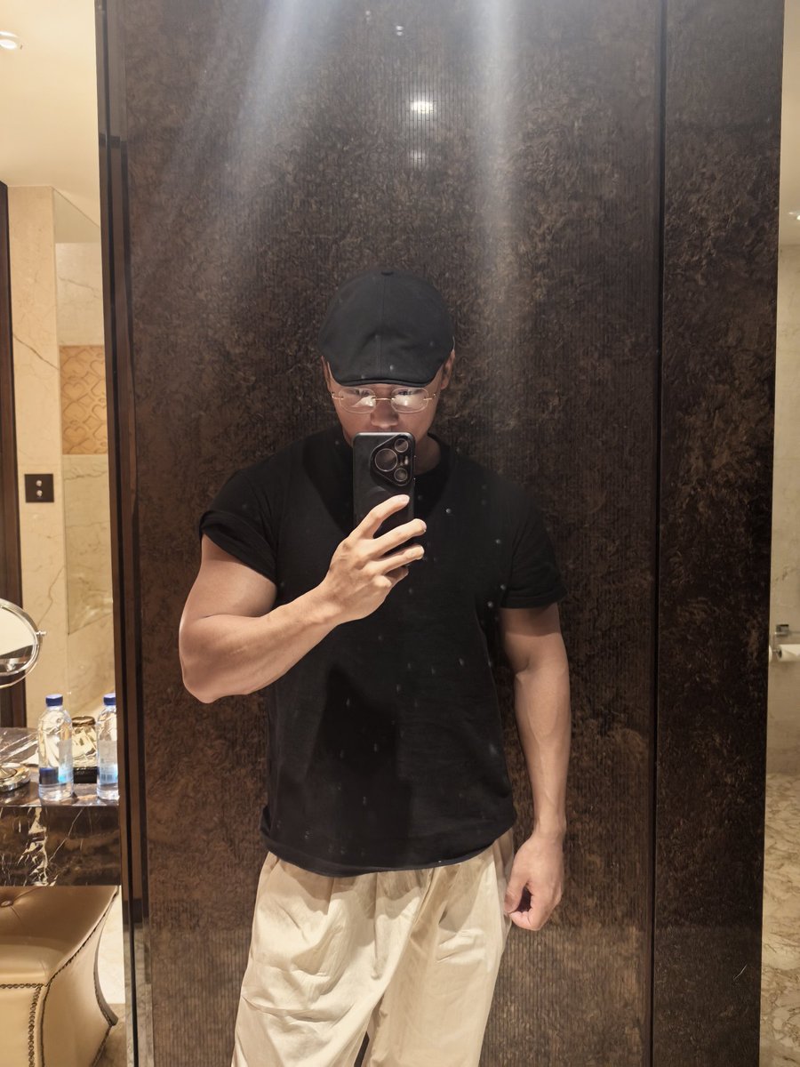 029肌肉男_ML tweet media