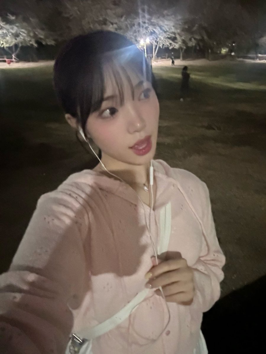 BRAVE_CandyShop's tweet photo. 봄이다~🌸

#수이 #SUI #CandyShop #캔디샵 https://t.co/KVJbjGMlg8