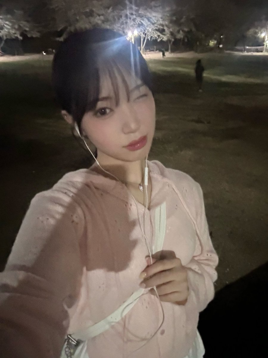 BRAVE_CandyShop's tweet photo. 봄이다~🌸

#수이 #SUI #CandyShop #캔디샵 https://t.co/KVJbjGMlg8