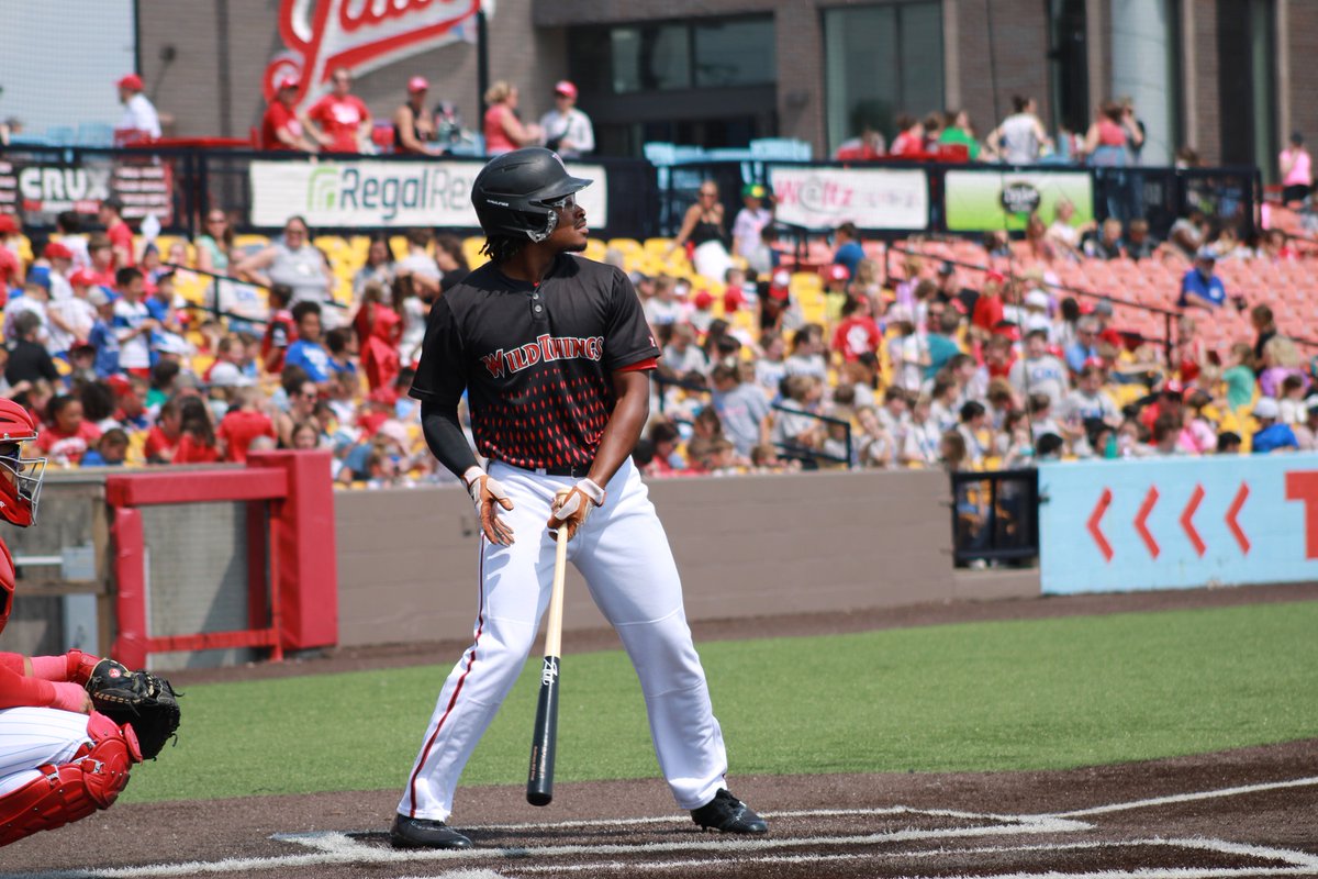 Its that time of year again!  The <a href="/WashWildThings/">Washington Wild Things</a> are back in action.  Pumped for the season! 💪 #baseball #MILBaseball #indyball #thebest #swingaulornothing