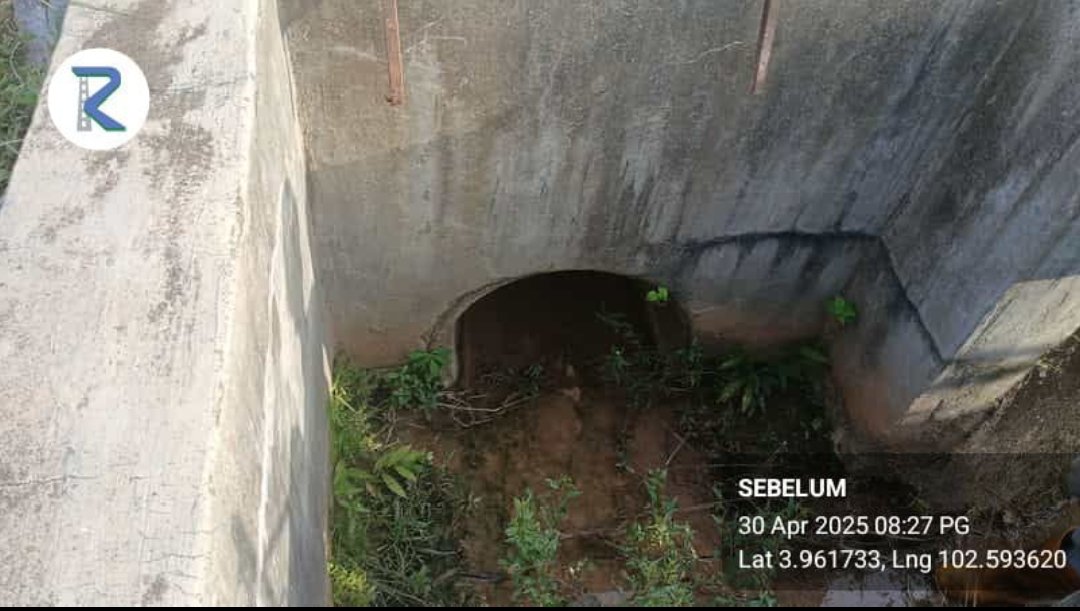 RC_Maran's tweet photo. Kerja penyenggaraan rutin R05 - membersihkan pembentong di laluan (F) Kota Gelanggi 5, Seksyen 1.40, Daerah Jerantut, Pahang
@JKRJERANTUT 
@JKRPAHANG 
@ZTTCSFJ 
@CSFJ_JKR 
@IPJKR_Official 
@moworksmy 
@ahmadmaslan 
@AlexNantaLinggi https://t.co/yRyrpAjurt